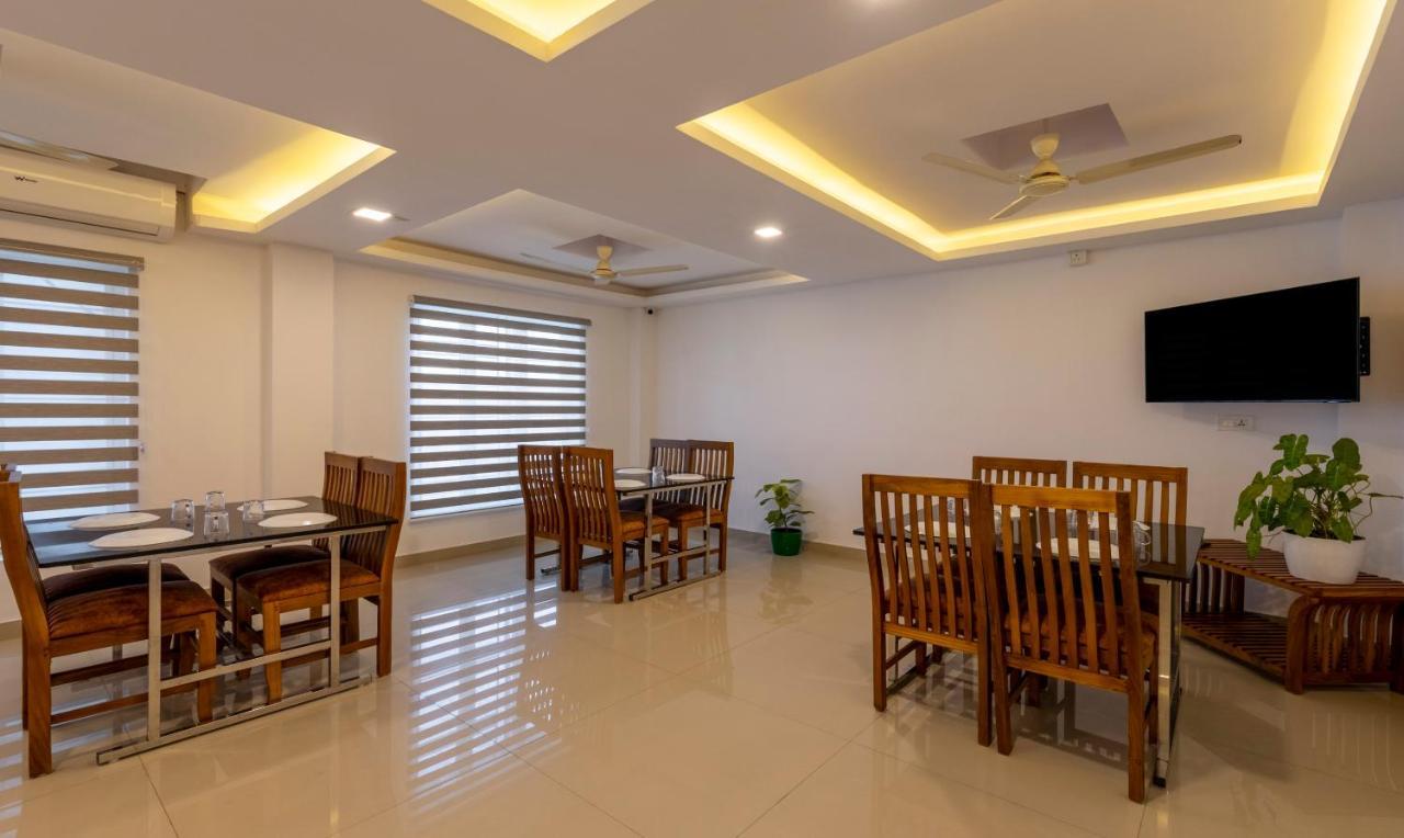 Hotel Treebo Trend Airport Avenue Plaza Cochin Airport Kochi Exterior foto